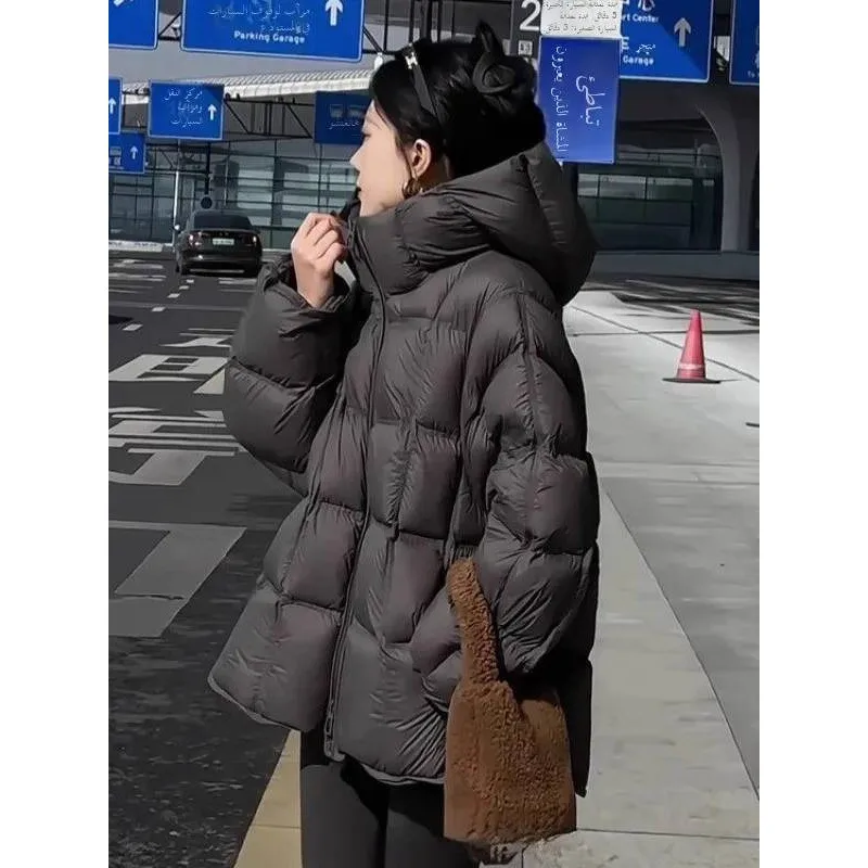 Легкий пуховик, женское хлопковое пуховое пальто, шапка из пеноматериала с облаком, корейская свободная посадка, зима 2025 года, Новое поступление