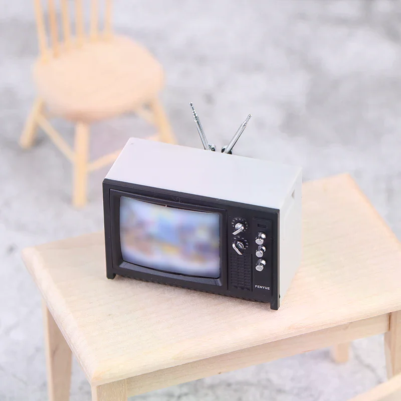 Mini TV Retro para casa de muñecas, adornos de juguete, muebles de simulación en miniatura para decoración de sala de estar