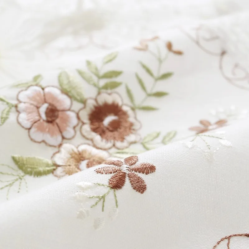 Tablecloth White Cotton Yarn Europe Embroidered Table Juppe Dining Table Cover Flower Lace Pastoral Coffee Table Towel Cover