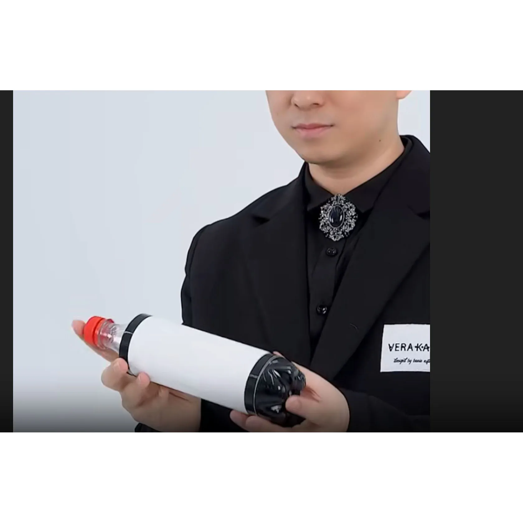 

New Vanishing Cola Bottle Magic Trick Street Stage Illusion Funny Party Magic Show Gimmick Prop