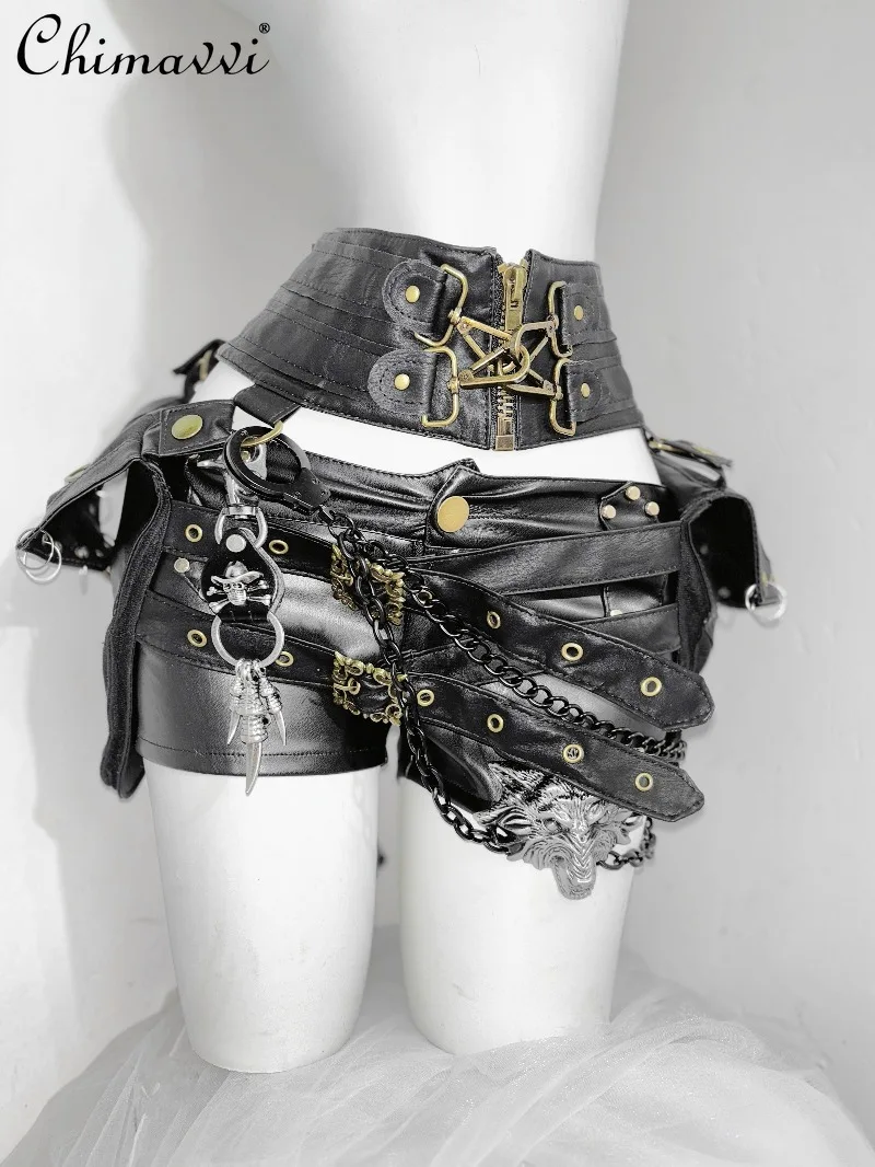 

Оригинальные японские готические субкультуры с 3D декоративным поясом, винтажные шорты из искусственной кожи, крутые женские короткие брюки в стиле панк для девочек