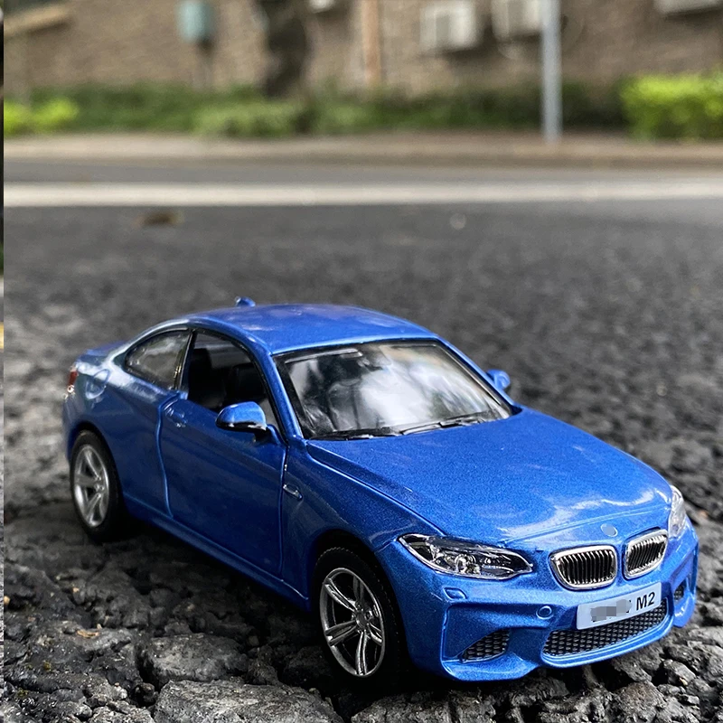 1:36 m5 f90 m550i m2 m4 Auto Spielzeug Modell auto Einrichtung zurückziehen Simulation Legierung Auto Doppeltür Kinderspiel zeug Sammlung Geschenke