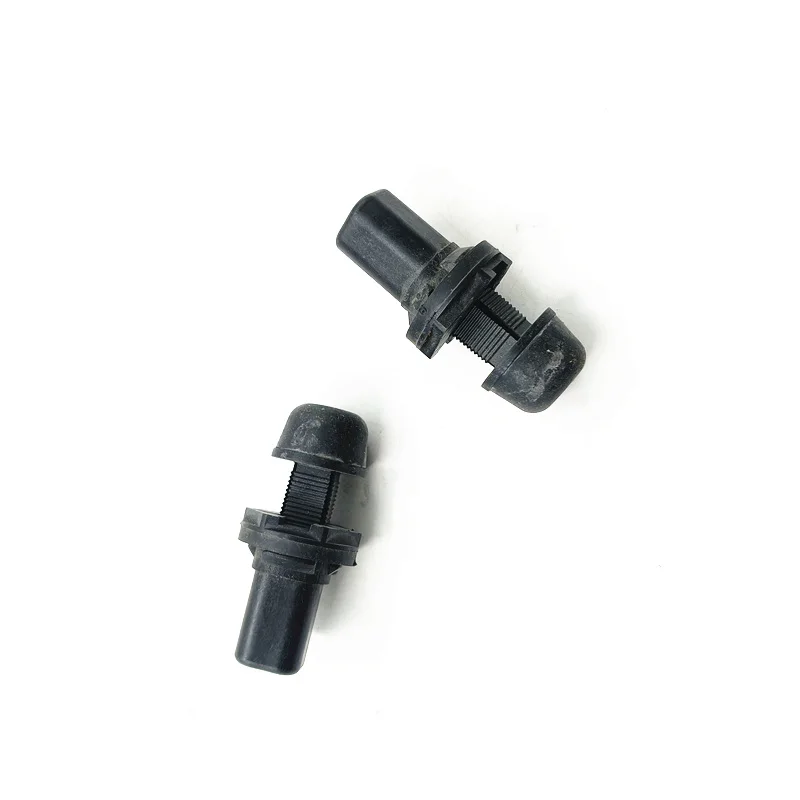 

Для VW Bora, Caddy, Golf MK6, Passat, Polo, Toledo, Sharan, Seat Leon: резиновый упор/блокиратор крышки багажника 6X0827499B, 5KD827499