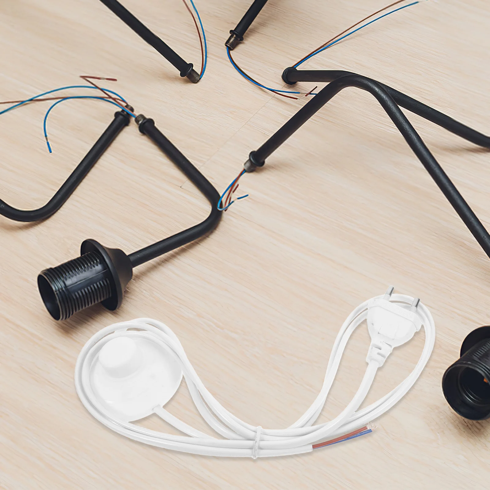 Przewód do przełącznika nożnego, przedłużacz do lampy podłogowej, przełącznik nożny, trwały przewód elektryczny, sterowanie oświetleniem do lampy podłogowej.