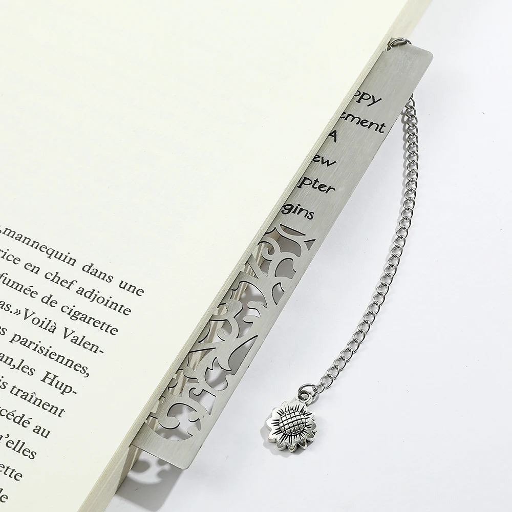 Creative irregular hollow pattern sunflower pendant bookmark, the best heartwarming little gift for book lovers who love reading