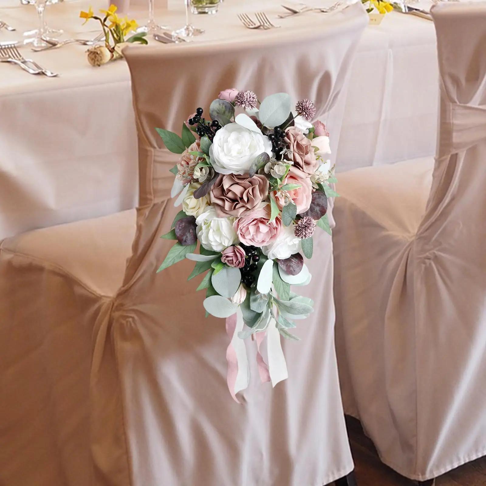 

Artificial Waterfall Bridals Bouquet, Wedding Bride Bouquet, Water Drop Holding Flower for Marriage, Bridal Shower, Ceremony