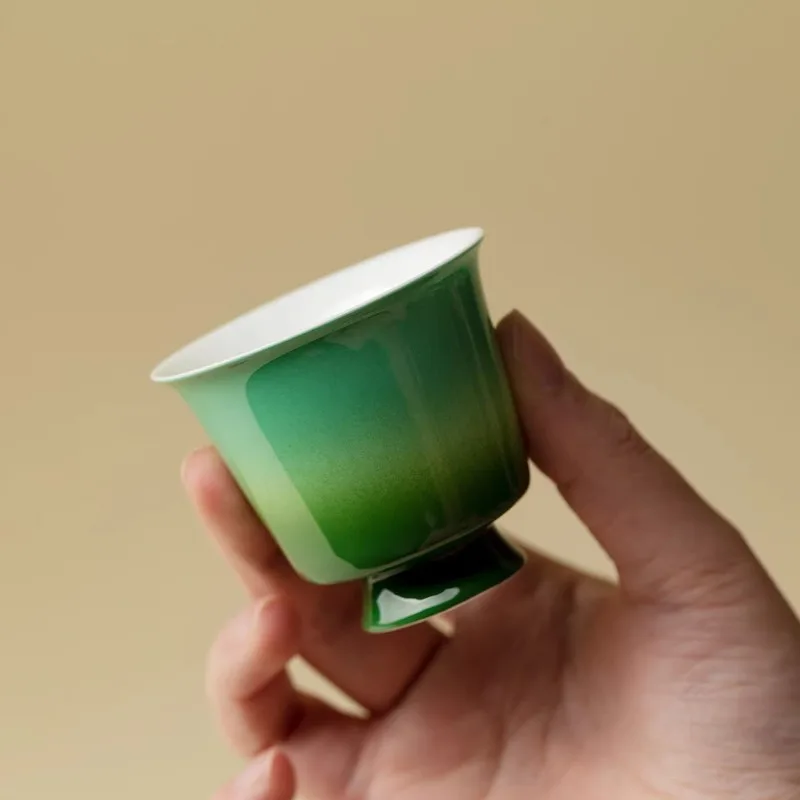 Waking Spring Collection Jade Green Series Allmähliche Veränderung handbemaltes Keramik-Teeset Sammlung Deckel Schüssel Teekanne Teetasse