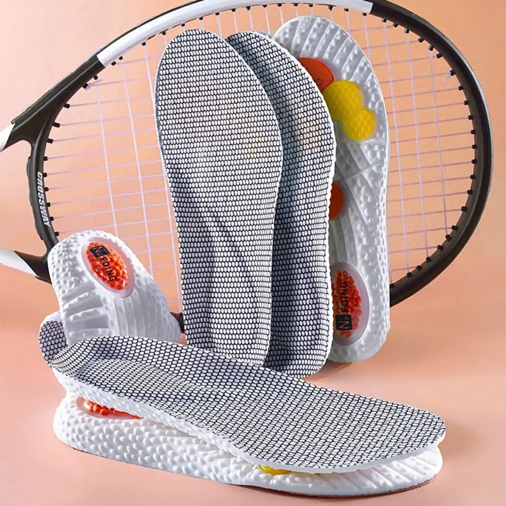 Solette per scarpe da ginnastica 4D con assorbimento degli urti Inserti per scarpe antidolorifici ad alta elasticità Solette per stivali in PU morbido universali