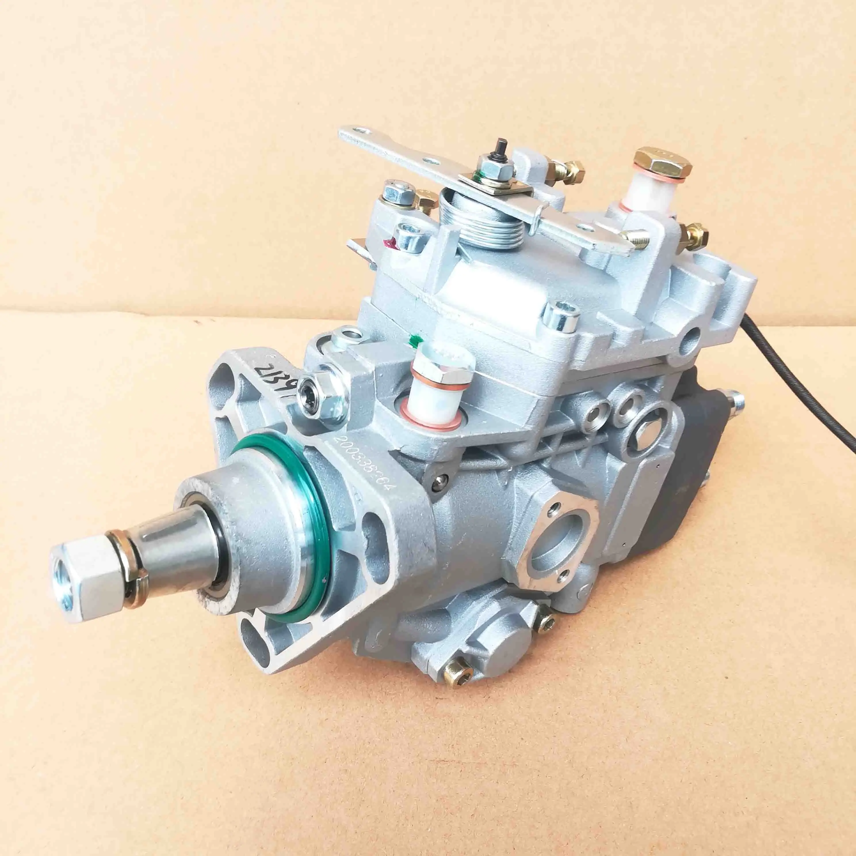 China made new VE4/12F1225RNP2139 New Diesel Fuel Injection Pump 104742-7311 Pump VE4/12F1225RNP2139