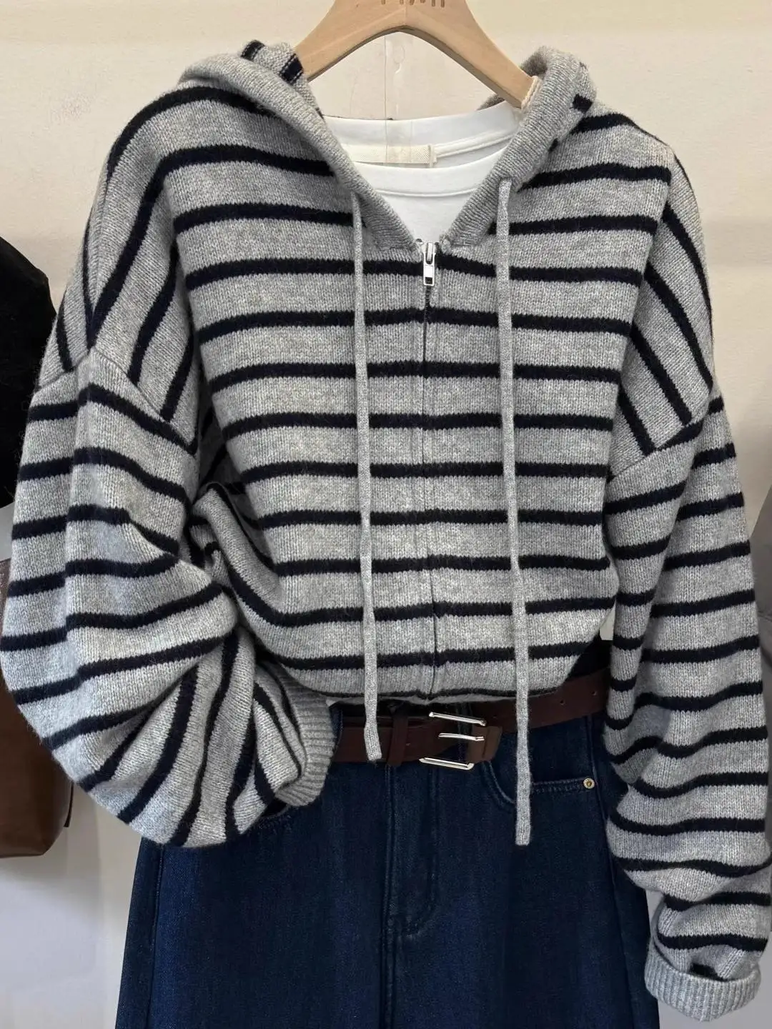 

New Soft and Glutinous Striped Knitted Cardigan for Women's Spring Autumn Winter New Loose Temperament Hooded Sweater