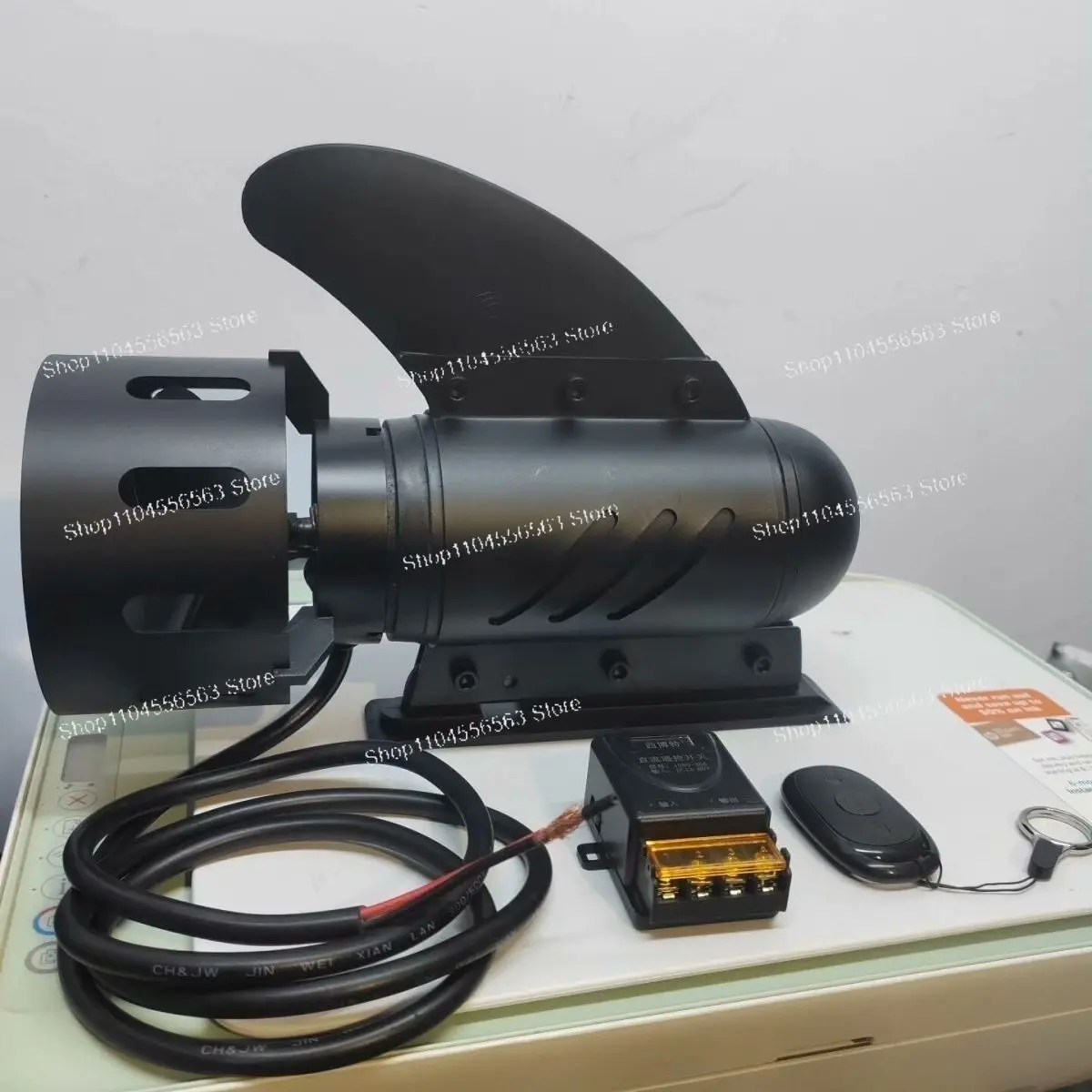Best Value SUP Thruster – 500W Brushless? Waterproof Motor, 16.8V 30A Battery, 304 Stainless Steel Housing