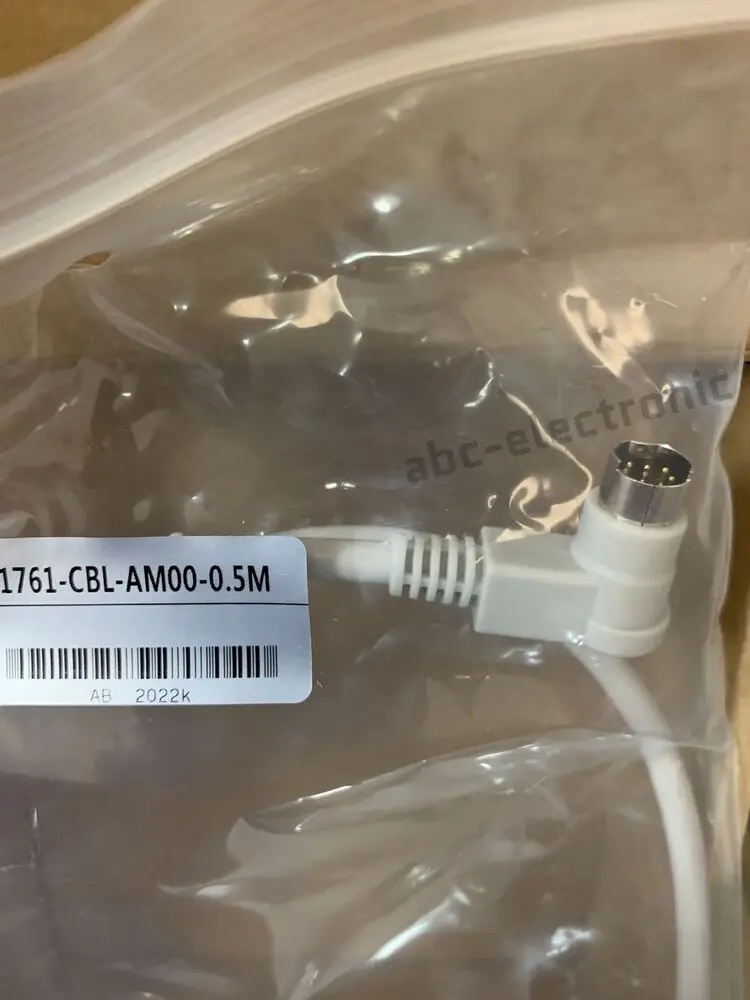 1PC  NEW   1761-CBL-AM00  replacement    Connect the cable    free shipping