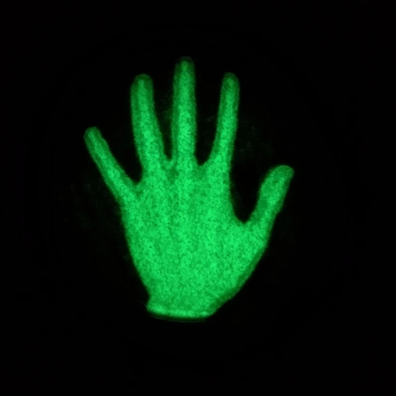 Glowing Jewelry Hand Necklace Medical Radiology Jewelry Glass Hands Pendant Glow in The Dark Jewelry Necklace