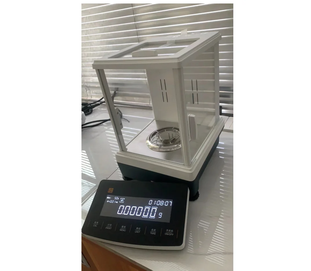 Waga mikroanalizacyjna serii CEB, model CEB1035N, z kalibracją wewnętrzną, dokładność 31g/0,01mg, zakres 120g/0,1mg, LB