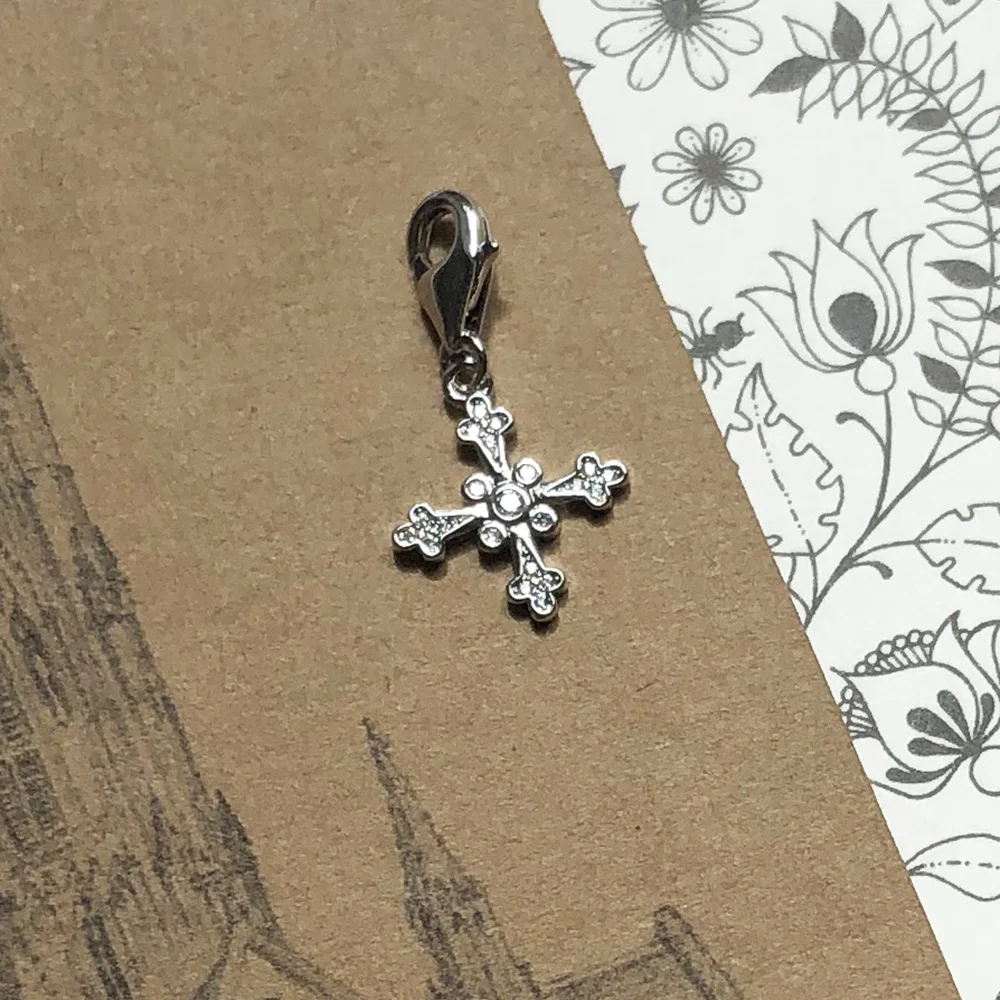 Victorian Cross Dangle Charm จี้สําหรับผู้หญิงผู้ชาย Vintage 925 เงินสเตอร์ลิงเครื่องประดับ Fine