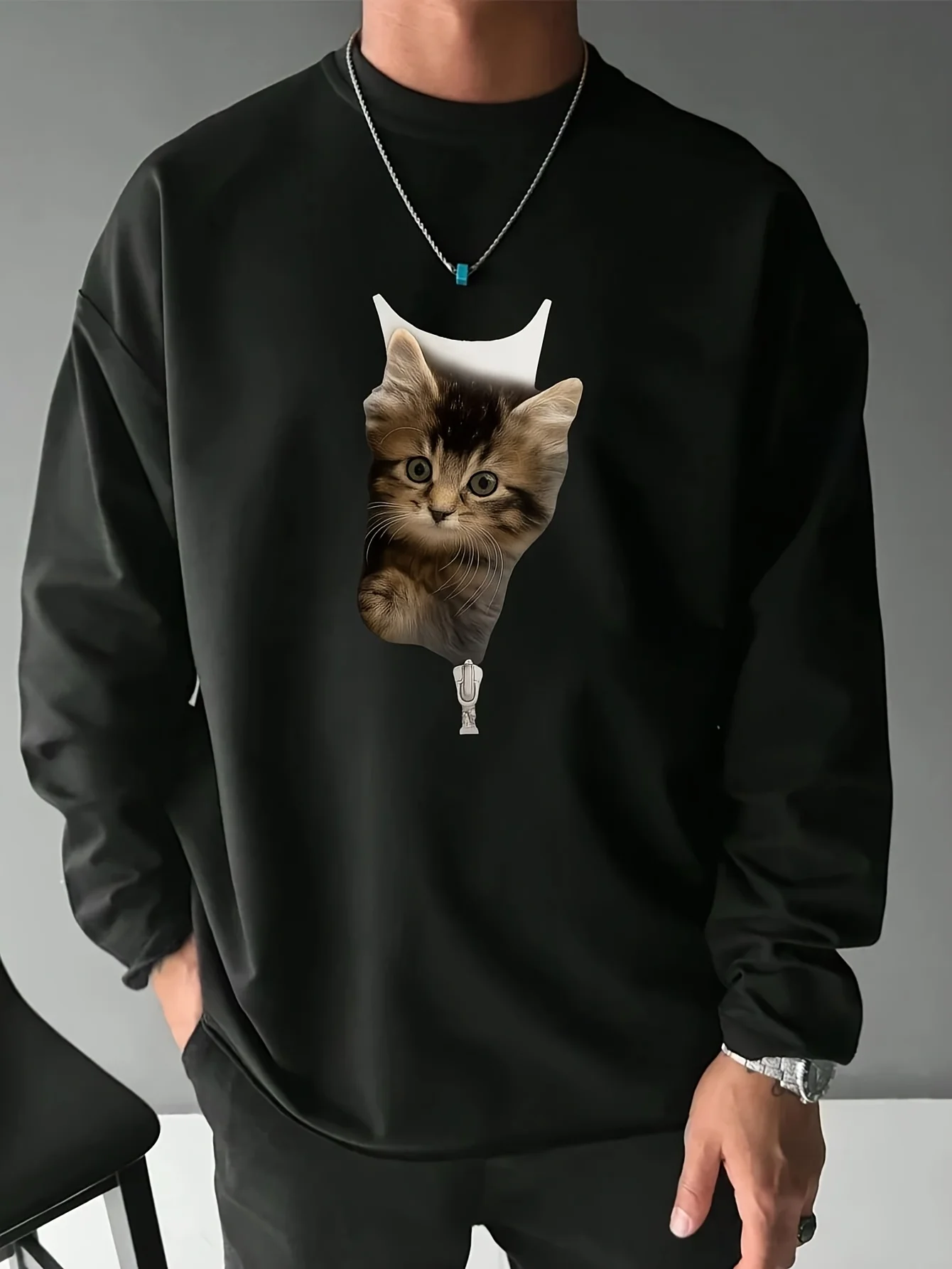 Men's Black Cat Print T-Shirt - Cute Kitten Face & Kitten Face Graphic Long Sleeve Round Neck Top, Soft Casual Shirt for Layering, All-Season Comfortable Casual Attire for Home & Outings, Cozy Fall Outfits, Machine Washable Adult Apparel