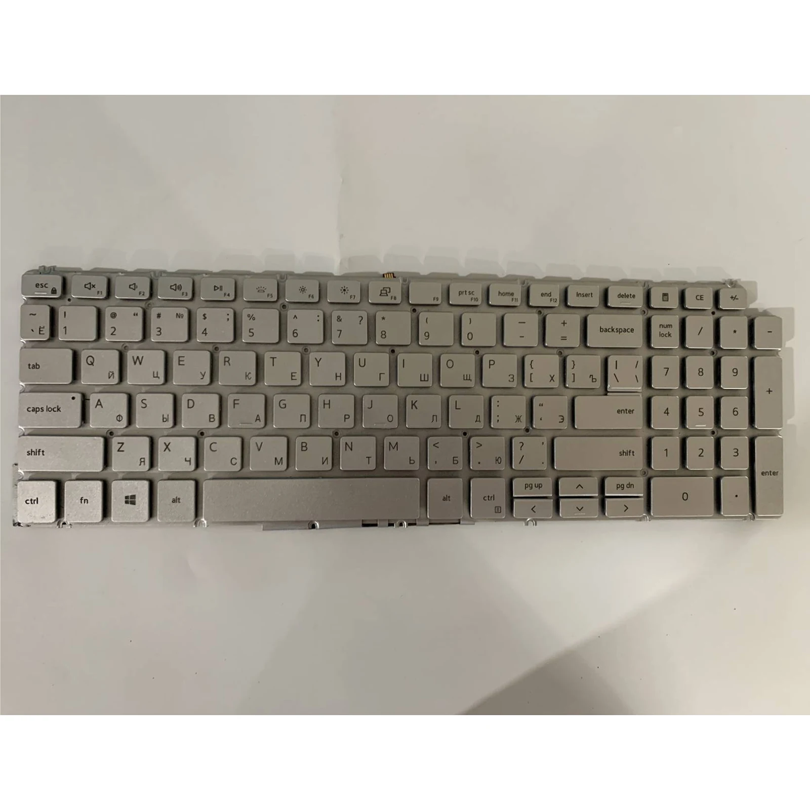 

RU Layout for Dell XPS 15 9550 9560 9570 7590 Laptop Keyboard