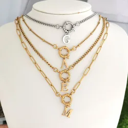 Qmhje Eerste Charme Letters Ketting Vrouwen Mannen Roestvrij Staal Choker Goud Zilveren Kleur Ketting Geometrische Kralen Klein Alfabet Diy