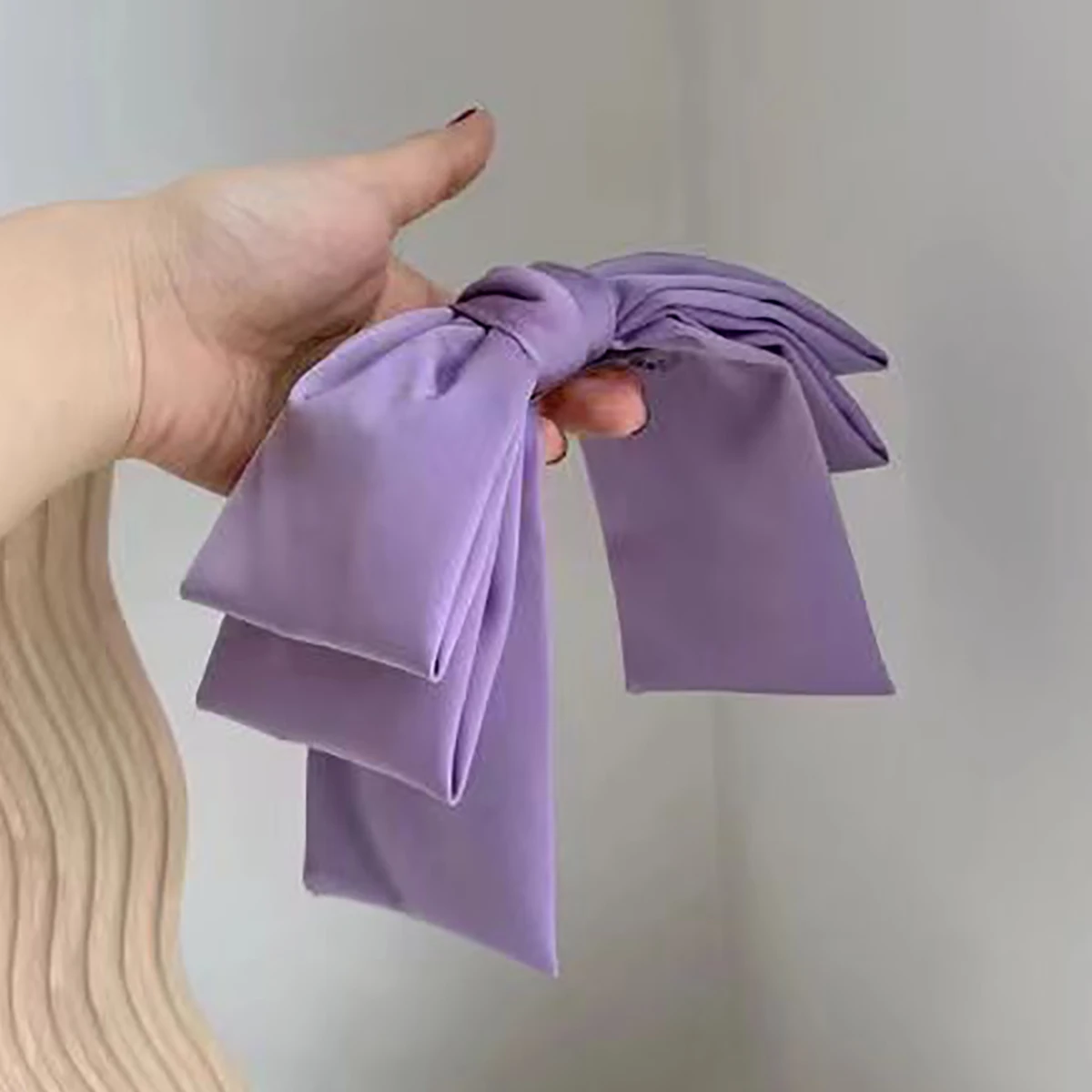 Große Satin-Haarschleifen Elegante Einfarbige Haarspangen für Damen und Mädchen Frisuren – Detail 11
