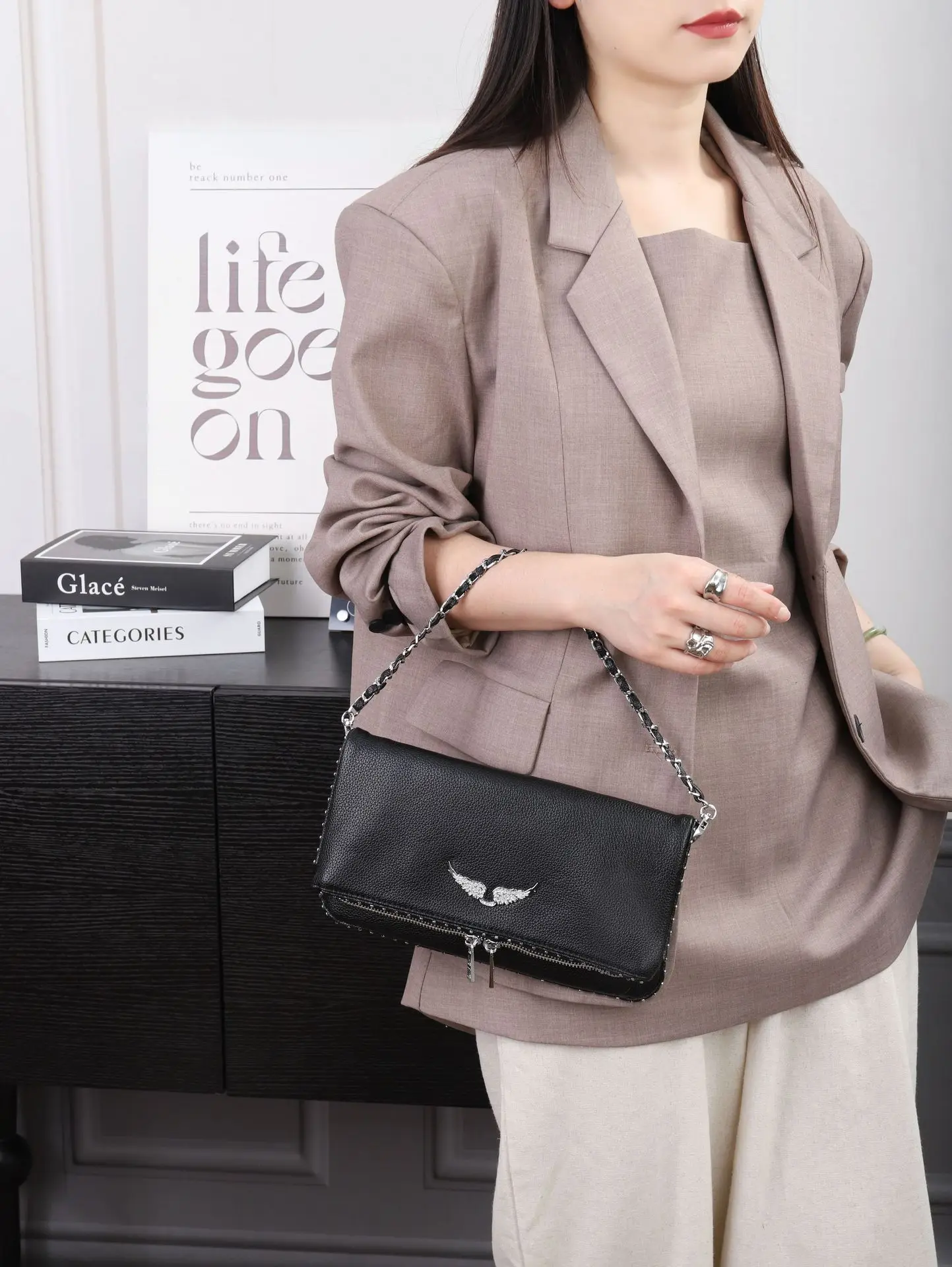 

Винтажная сумка через плечо для поездок на работу, в стиле конверта, с большой вместимостью, с верхней ручкой и ремнем через плечо, с эффектом премиальной кожи, новинка 2026 года