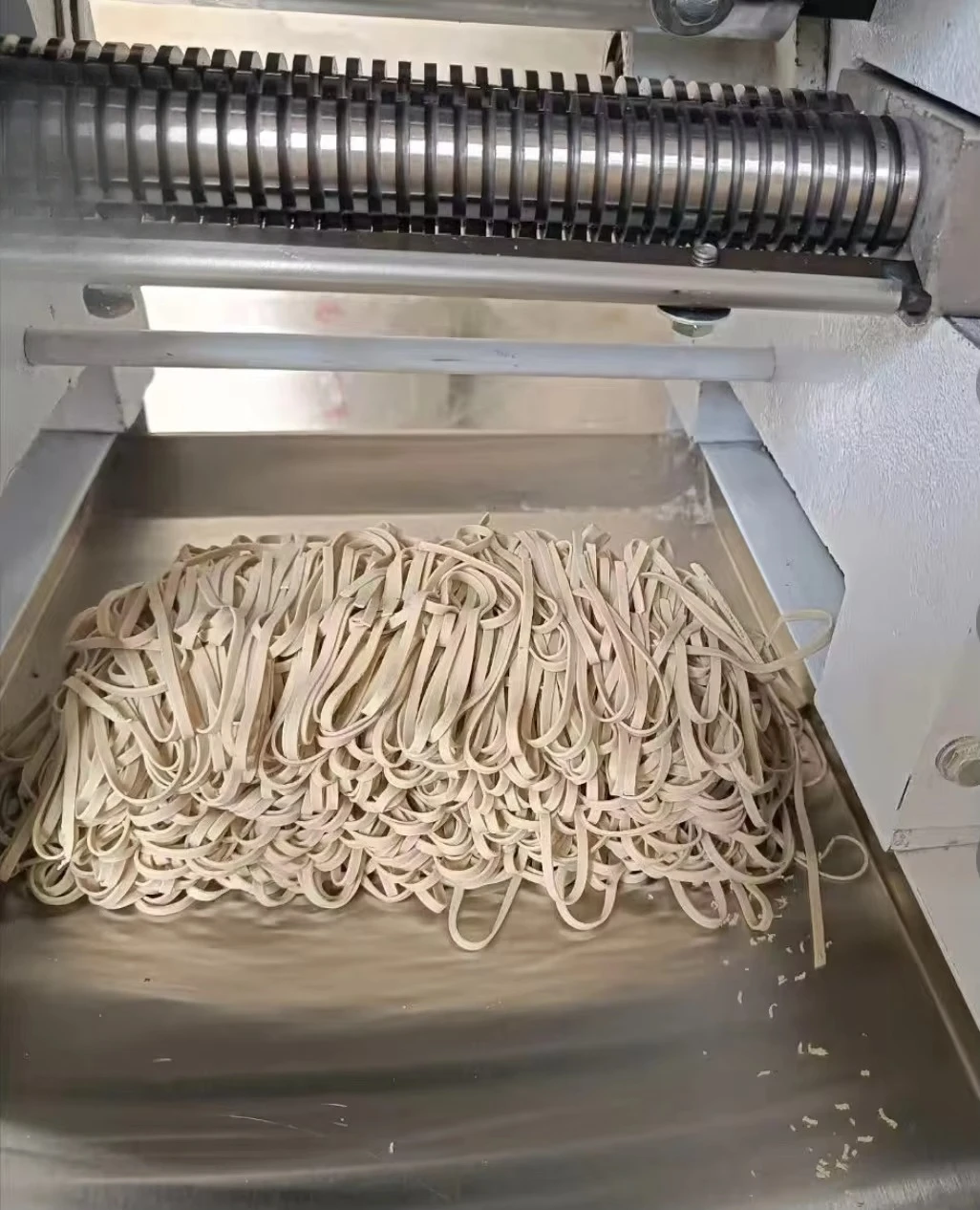 آلة القطع الكهربائية، آلة المعكرونة منتجات شراء بالجملة