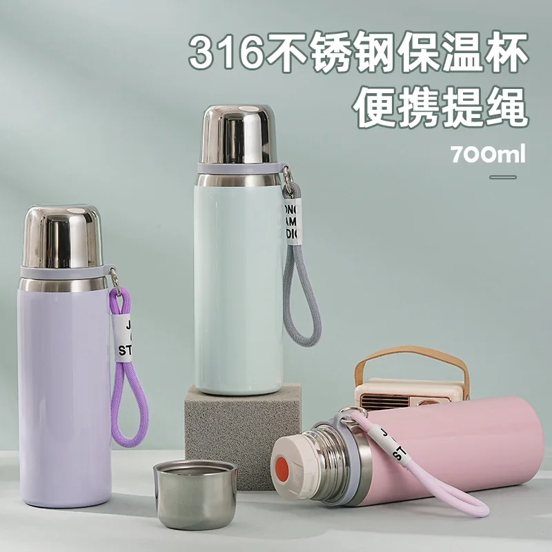 

700ml Insulated Kettle,Double Stainless Steel,Vacuum IInsulated,With Lifting Rope,A Lid for Both Purposes,Outdoor Water Bottle