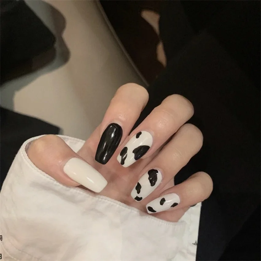 

24Pcs/Set Cow Pattern Coffin Wearing False Nails Full Coverage Handmade Short Press on Nail Adhesive Acrylic Fake Nail Tips