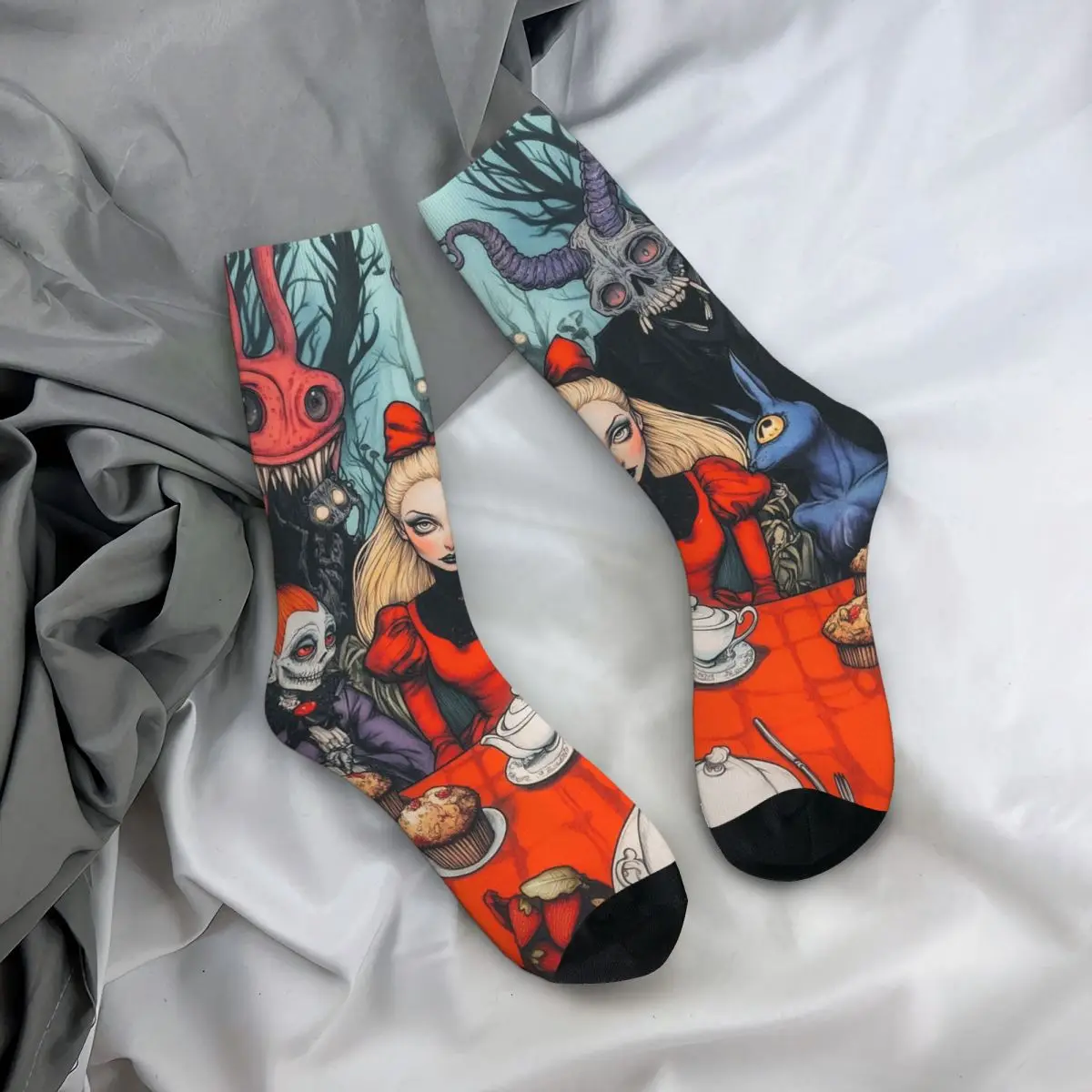 

Всесезонные чулки для экипажа, носки с монстрами и девочками, модные длинные носки, аксессуары для мужчин и женщин, подарок на день рождения