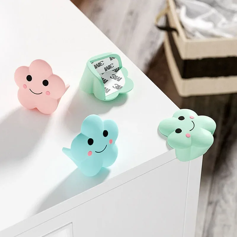 2023 Cute Cartoon Clouds Silicone Anti-collision Table Corner Protector Protection From Children Safety for Baby Child Security