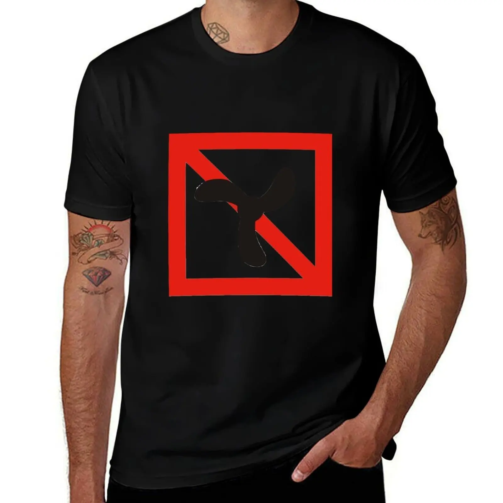 Engine operation prohibited, Aluksen moottorilla kulku kielletty T-Shirt t shirt for man 100 percent cotton T-Shirt