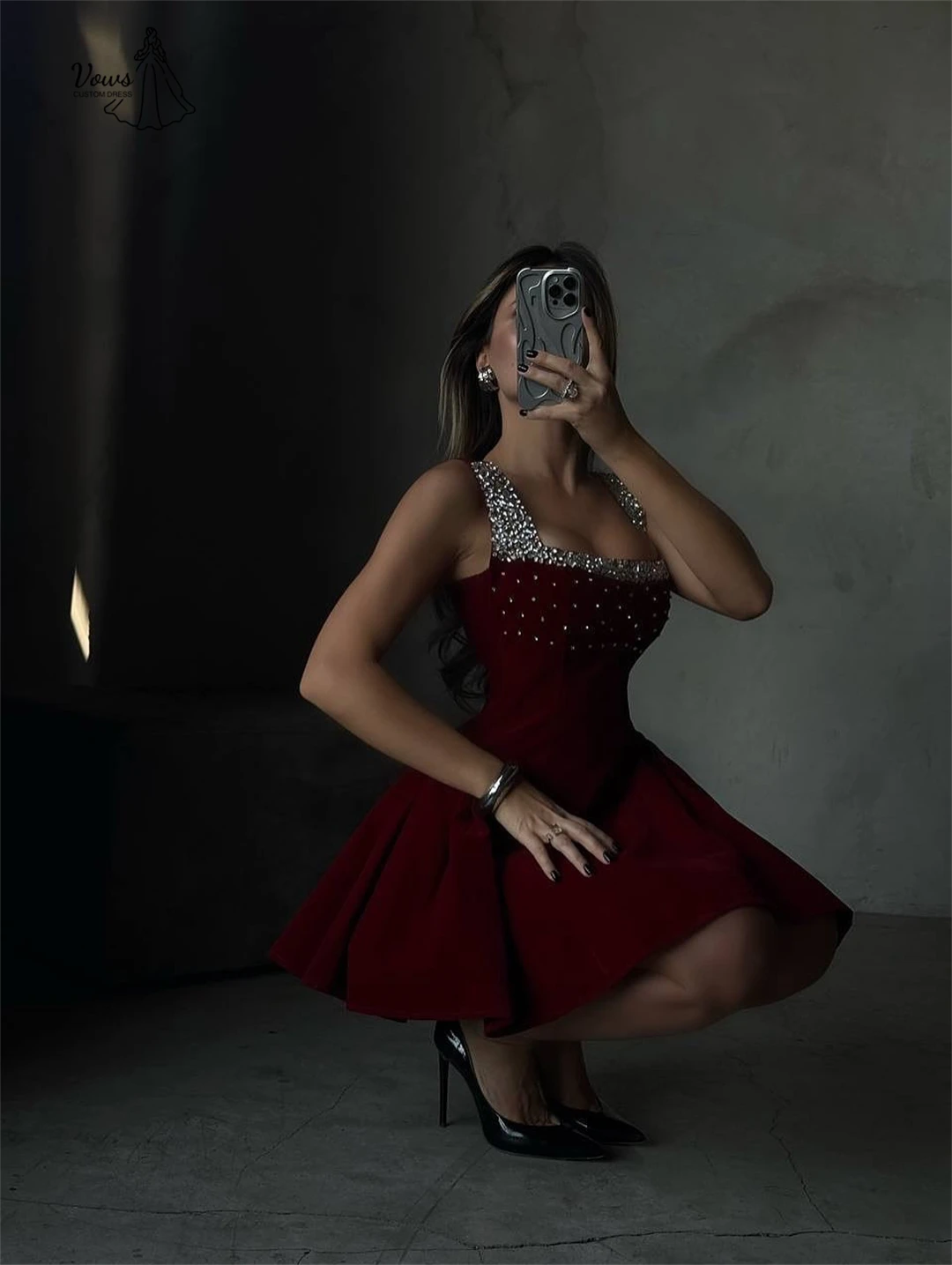 Vows حجر الراين حزام الكتف حفلة موسيقية فستان فاخر خط مخصص قصير نمط دبي فساتين الزفاف الضيوف 2025 امرأة Ballgown