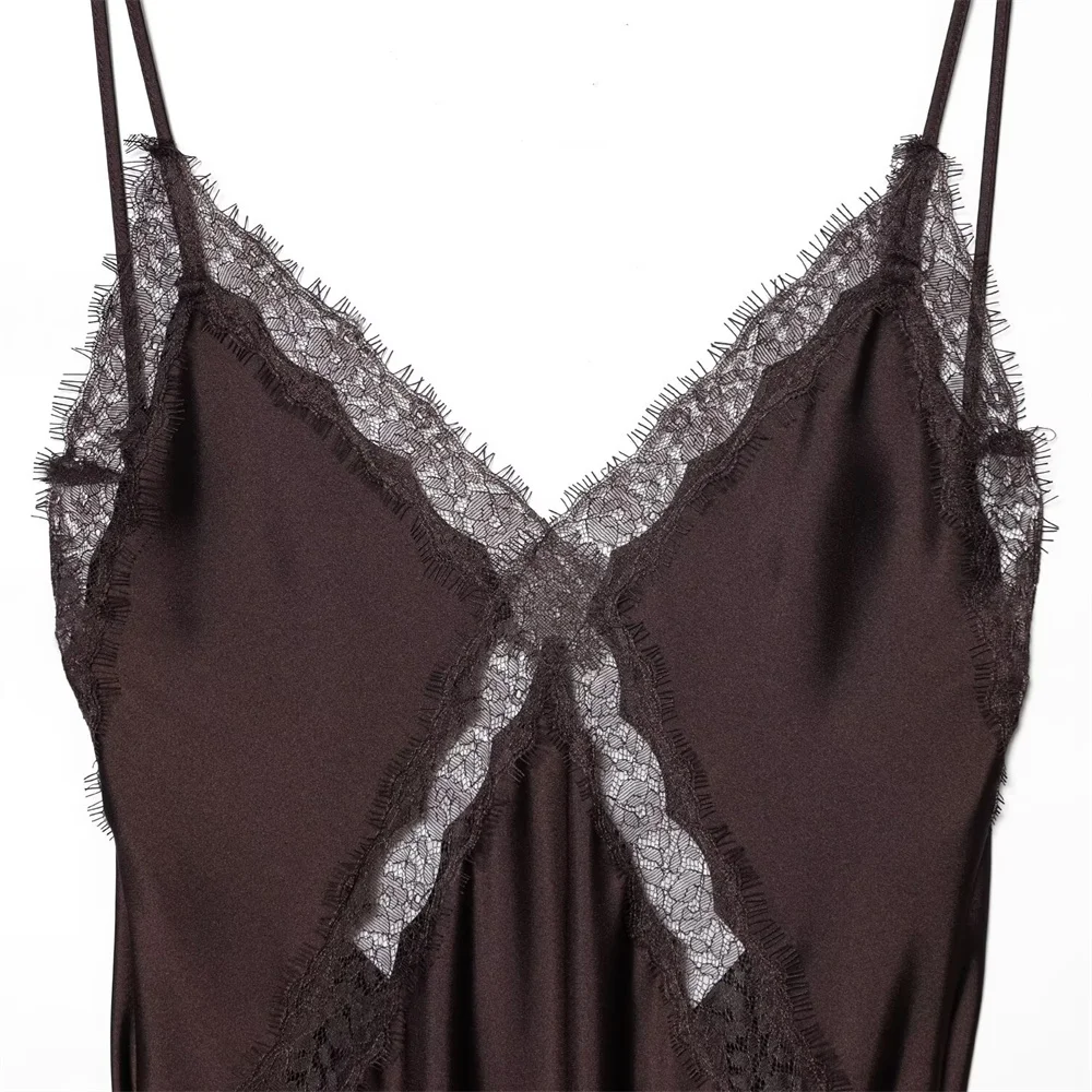 Robe dos nu en dentelle satinée pour femme, tenue sexy, coupe ajustée, bretelles, texture, nouvelle collection hiver