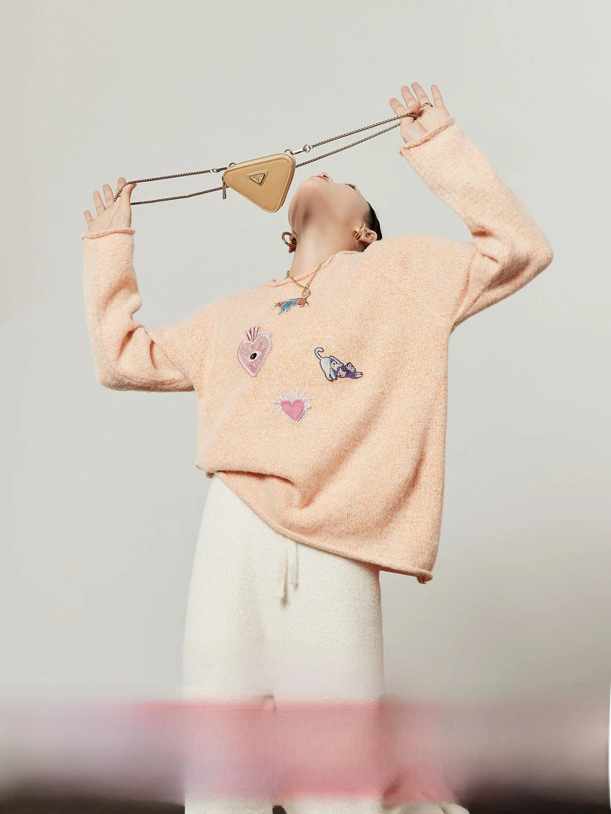 

Оранжевый вязаный шерстяной свитер с вышивкой, свободный повседневный женский топ, осенняя новинка от Zhou Li Wu