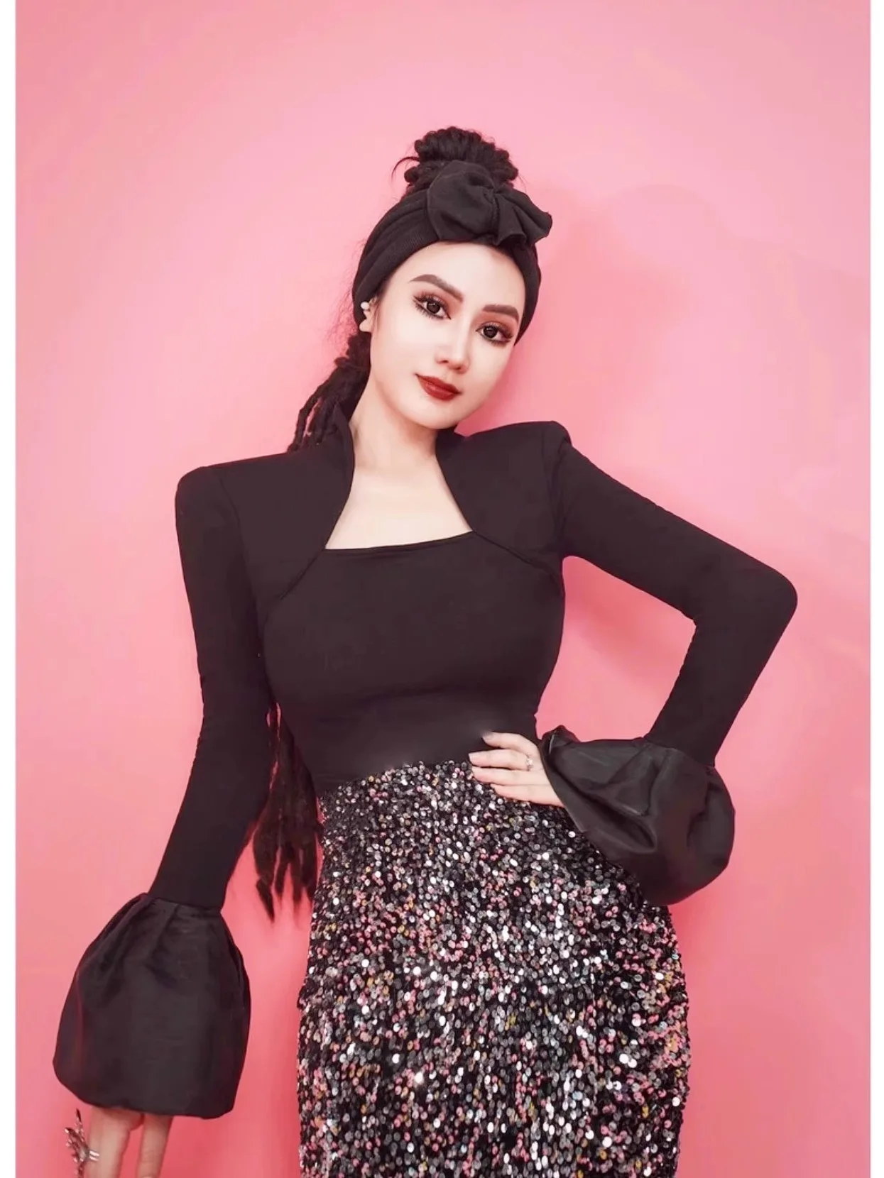 

Slim Fit Bla Square Collar Bell Sve Top Women Base irt Design Sensation Casual Sle Long Sve T-irt for Ladies