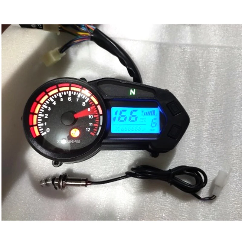 Tachimetro LCD LED universale per moto Retroilluminazione digitale Contachilometri impermeabile Contagiri per interruttore rosso e blu da 1,2,4 cilindri