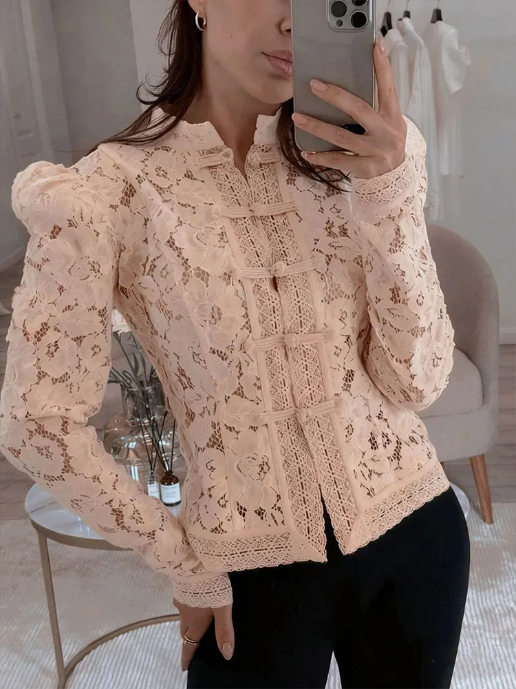 Frauen Spitze Gedruckt Shirts Tops Frühling Neue Volle Hülse Aushöhlen Einreiher Patchwork Bluse Dame Mode Shrug Shirts