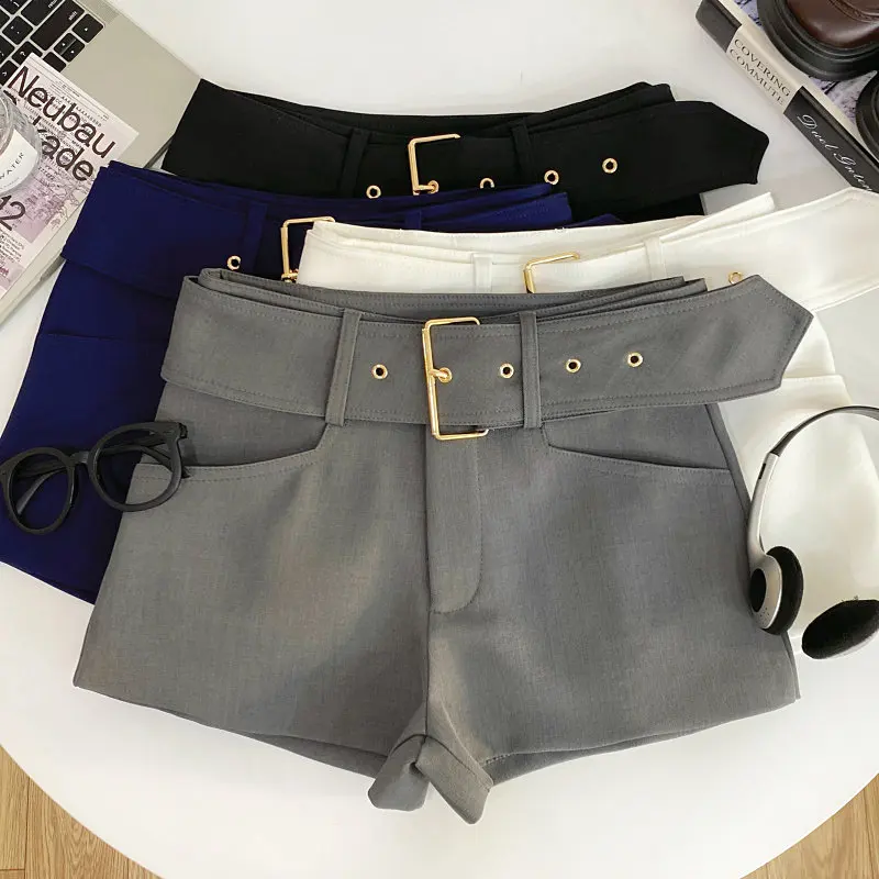 Фото Женские серые широкие шорты в стиле винтаж Харадзюку, повседневные шорты в стиле Y2K Гяру с низкой посадкой, шорты-хотпанты, весенне-летняя одежда, новинка 2026 года