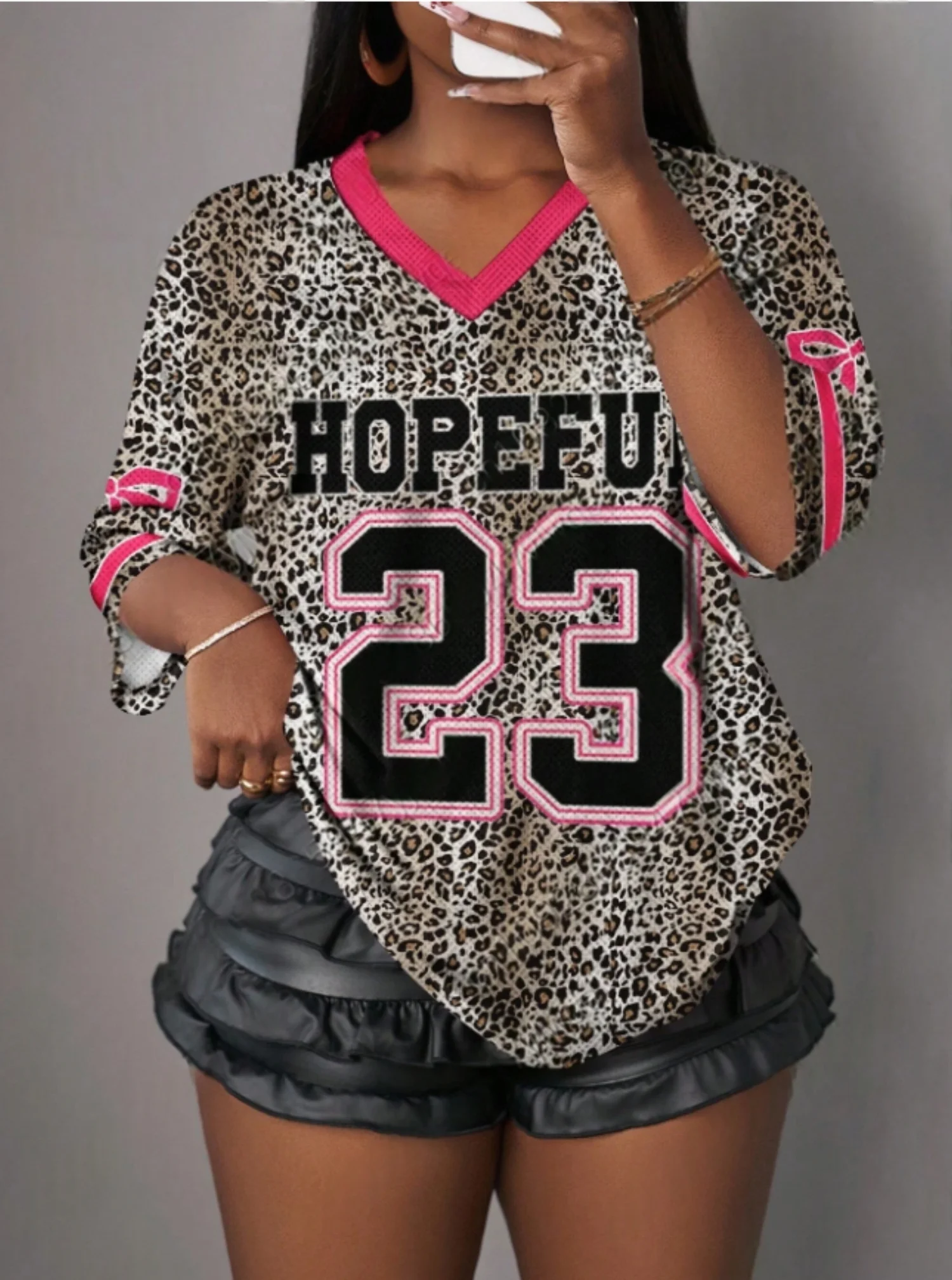 

Fashion Casual Women Number 23 Print V-Neck Short Sleeve T-Shirt Summer Tee Baseball Jerseys Stripe Oversized Sport T-Shirt