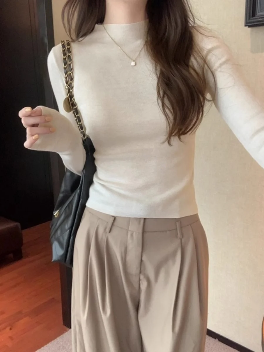 

White Knitted Long Sleeve Base Shirt Women's Autumn Winter Slim Fit Half High Collar Short Top Korean Style Commute Fashion
