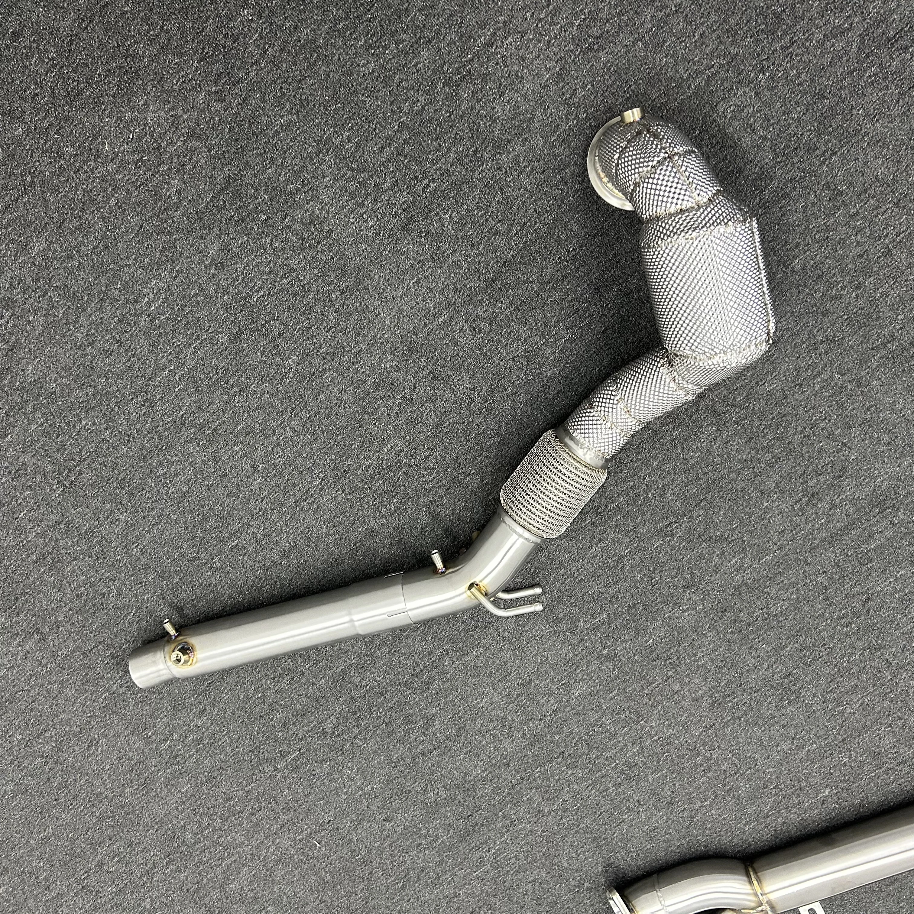 ACE Hochwertiges SUS304 Downpipe für VW/Volkswagen GOLF 8R GOLF 8 GTI MK8 R Performance Racing Auspuffanlage mit Katalysator – Detail 12