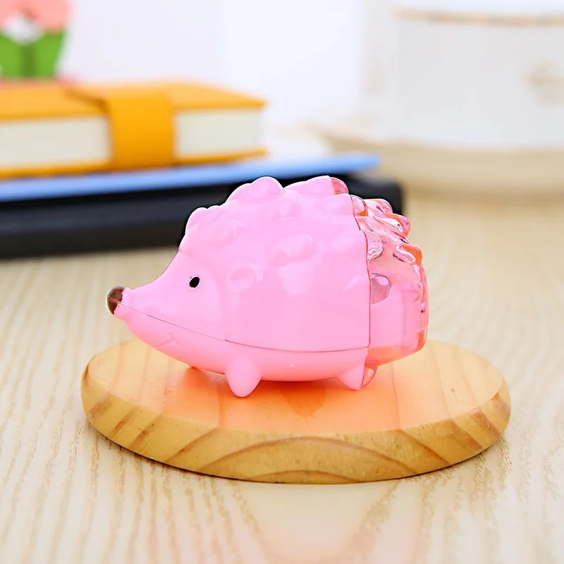 1 Pcs Hedgehog Cute Pencil Cutter Cartoon Animal Prize Cartoons Students Sharpener Multicolor Color Random