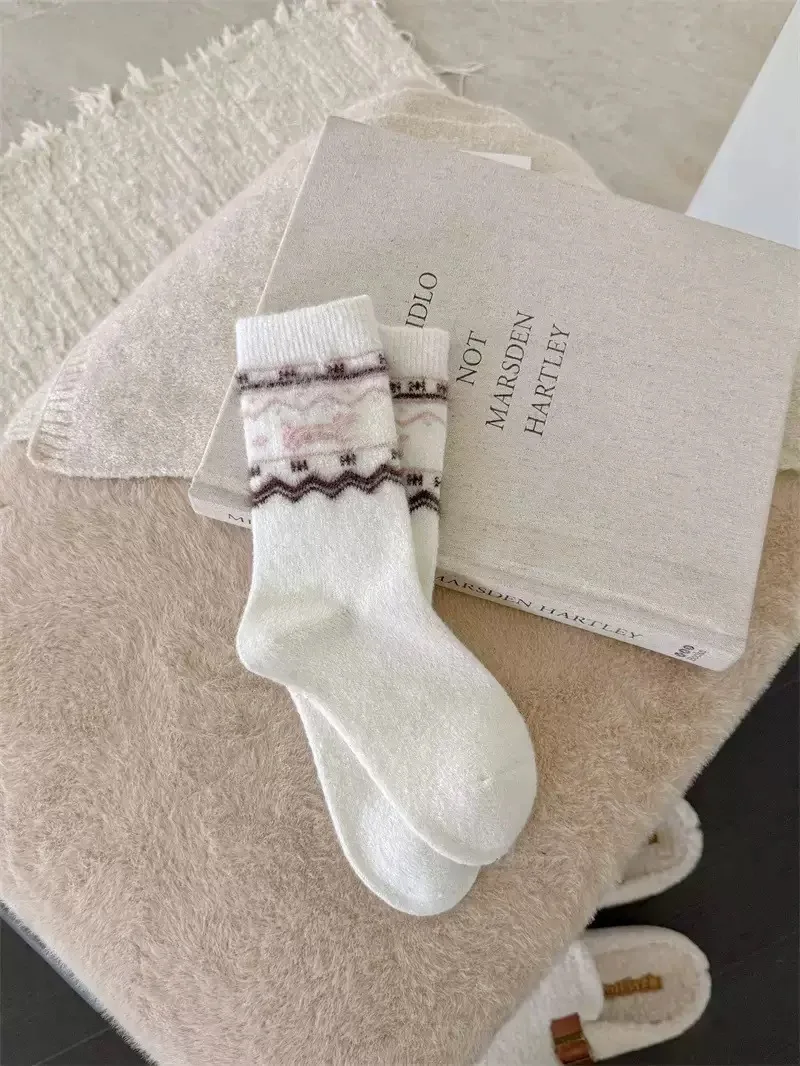 

Thickened,Fleece-lined,Warm And Cute Dog-themed Winter Socks.