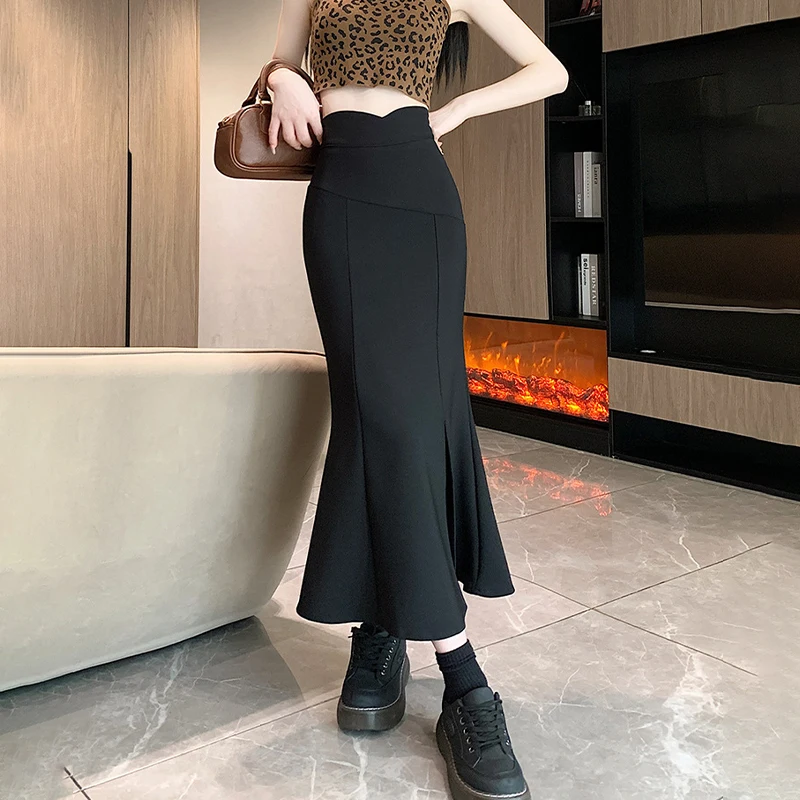 New Fashion Slim Fit Black High Waist Slit Fishtail Skirt For Women