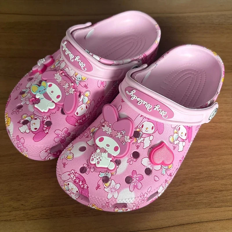 2025 Sanrio My Melody Hole Sandalias Zapatillas Sandalias Kawaii Eva Anime Zapatos de playa para el hogar Zapatillas de verano Adulto para niñas Niños Navidad