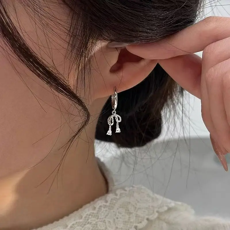 

Роскошные и модные серьги-бантики, мягкие и универсальные серебряные серьги-гвоздики в стиле ретро с кисточками, украшения, подарок для женщин