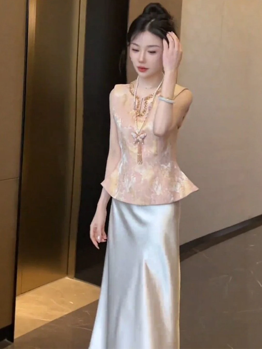 

Retro Elegant Vest Top And Skirt Two-Piece Set Summer 2026 Fashion Casual Cotton Anti-Wrinkle Mid-Elastic round Neck T-Shirt