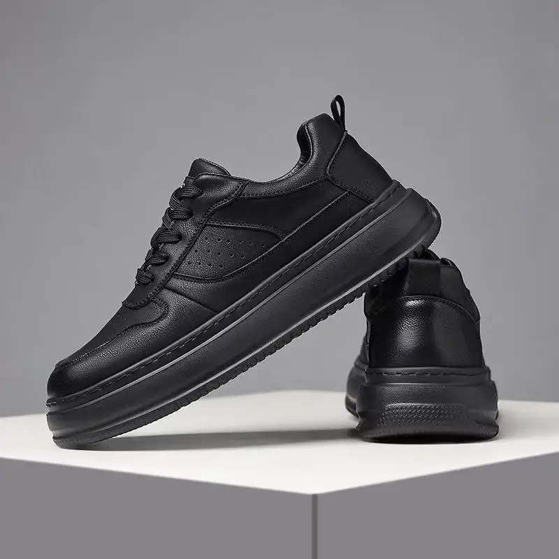

2025 New Designer Men's Lace-up Sneakers Black White Fashion Casual Board Shoes Autumn Winter Cow Leather Platform Shoes Man