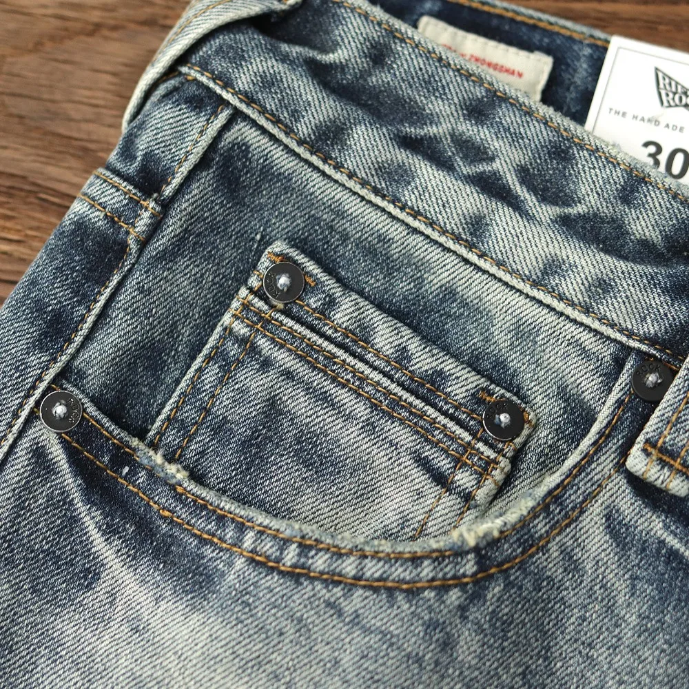 Jeans da uomo in cotone 100%, lavaggio pesante retrò americano e pantaloni dritti slim casual dai vecchi colori chiari
