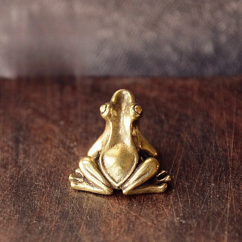 Solid Brass Frog Desktop Tea Pet Ornament Creative Leaping Frog Key Chain Golden Toad Auspicious Frog Pet