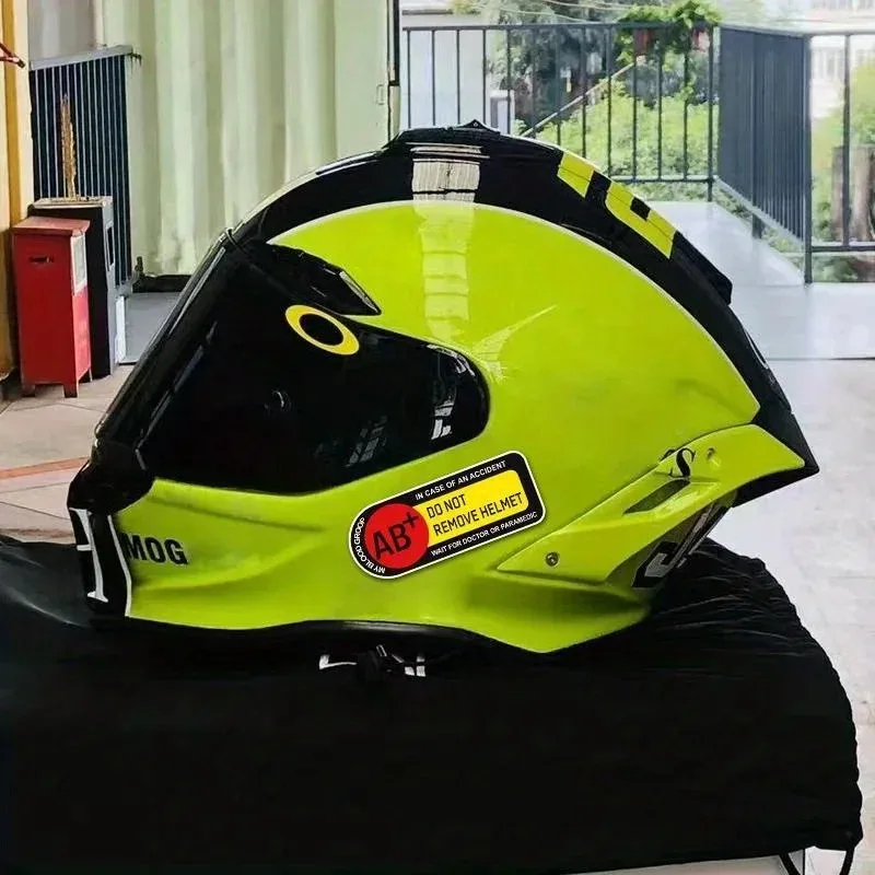1 Waterproof Blood Type Motorcycle Sticker, Suitable for DIY Fuel Tank and Helmet Vinyl Decal, Fashionable Front Cover Design,